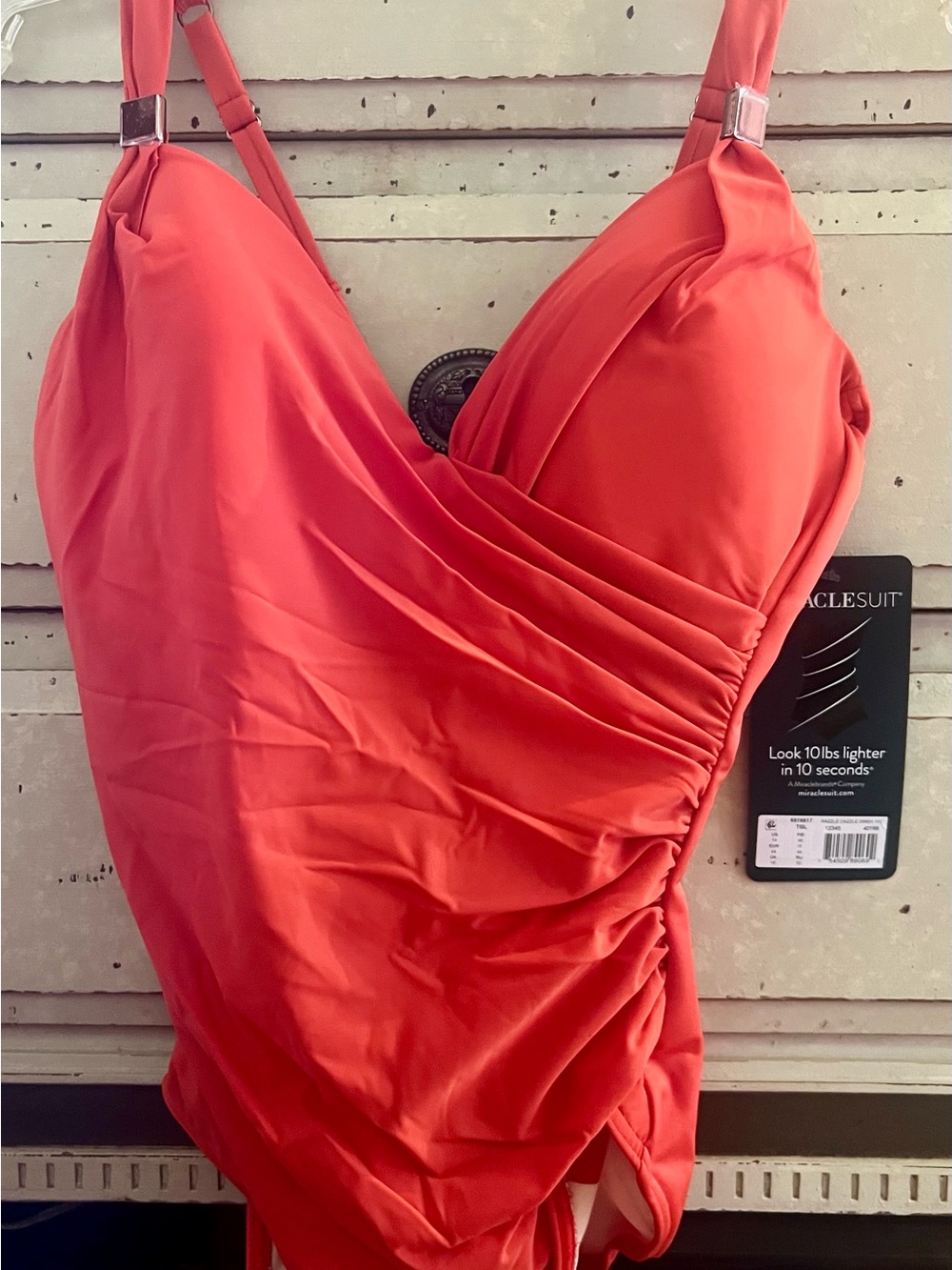 Look 10 #’s lighter in 10 seconds with Miraclesuit ! Siren style one piece NWT!